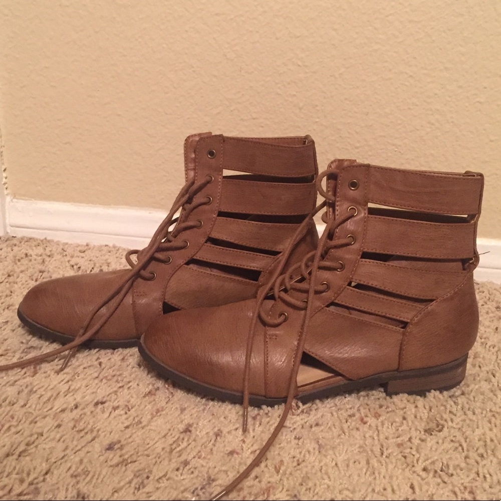 Brown ankle boots!